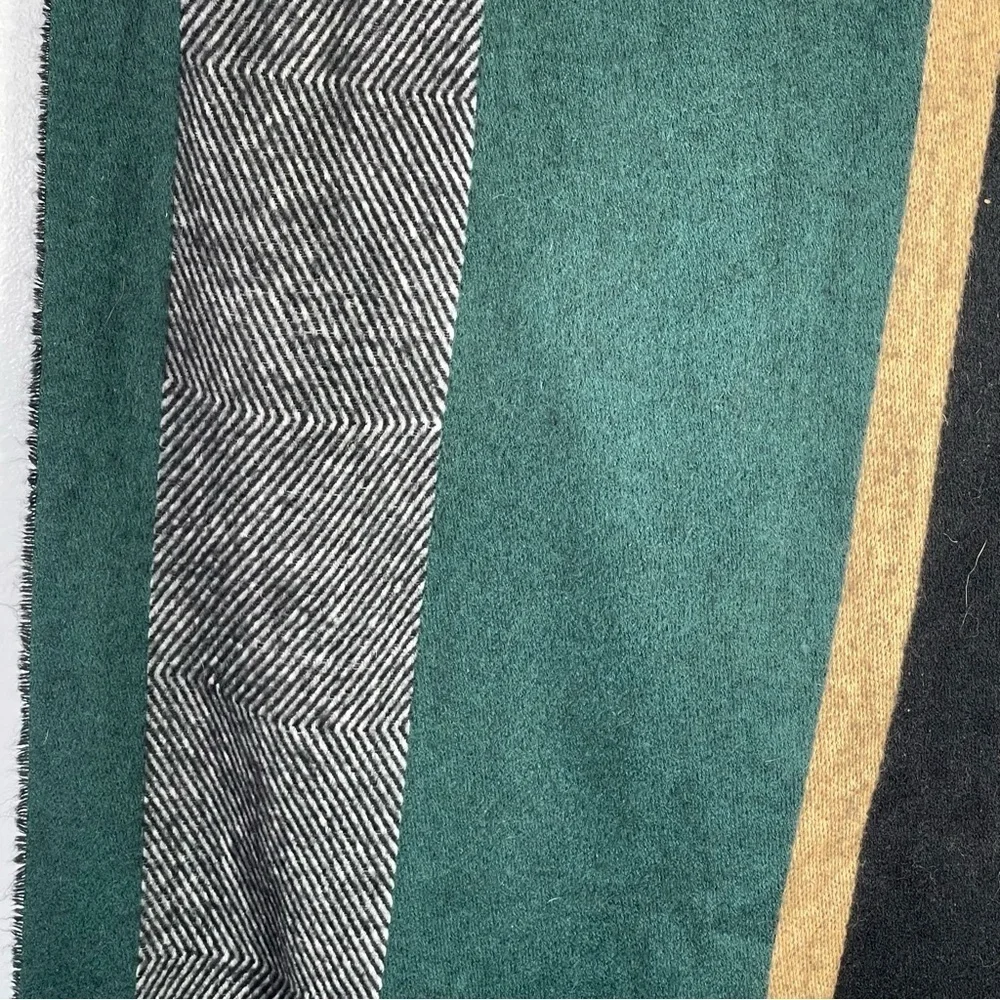 UO Multi-Pattern Scarf - Picture 14 of 16